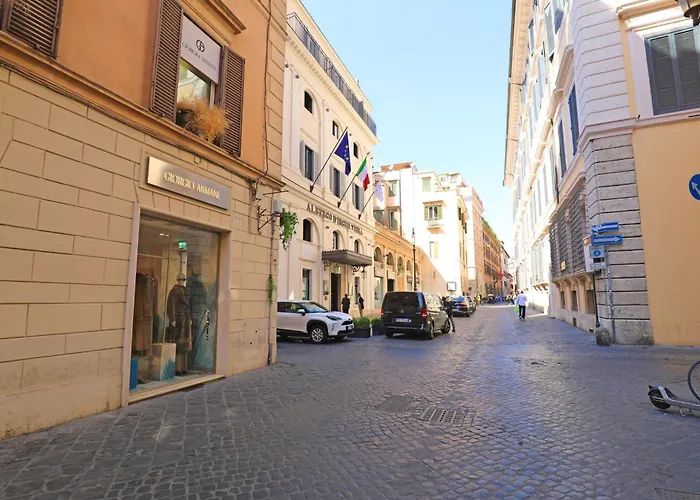 Romerooms Condotti Konukevi Roma