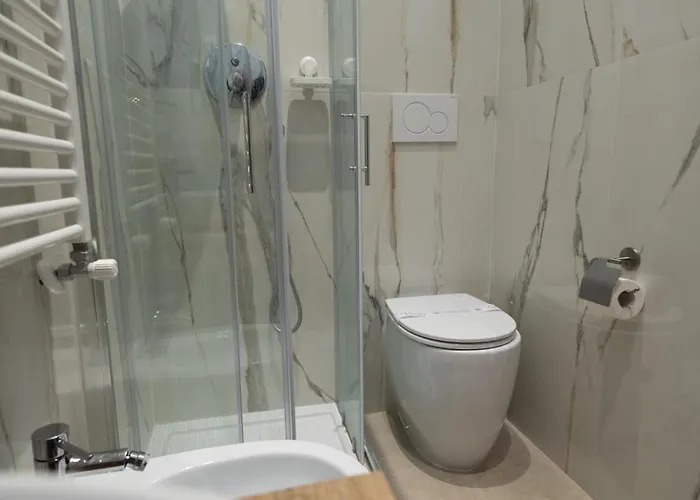 Romerooms Condotti 4*