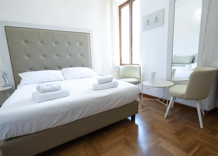 Romerooms Condotti Konukevi