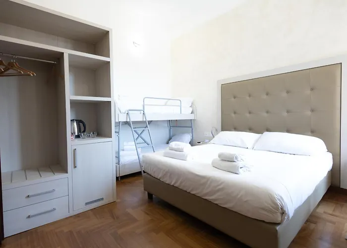 Romerooms Condotti Roma