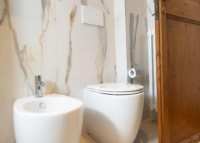 Romerooms Condotti Konukevi Roma