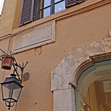 Romerooms Condotti